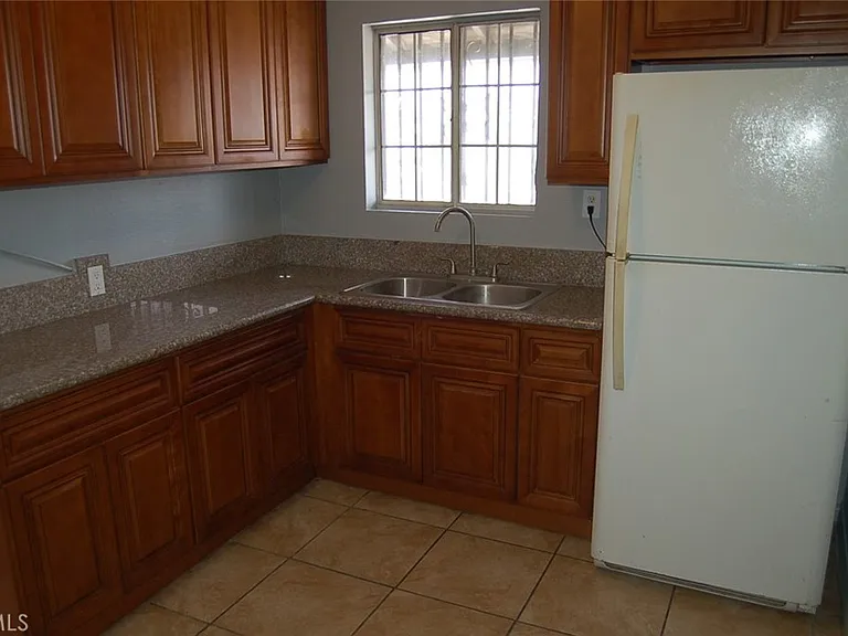 422 W Palm St #424-1/2D — Photo 14