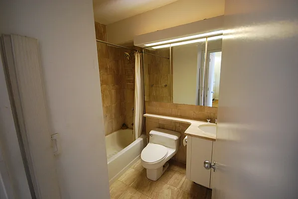 Sold by Luxury Habitat | media 2