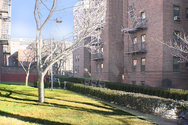 Sold by Fillmore | media 1