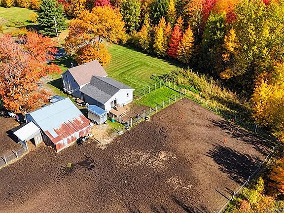 2nd image of 111 Bannister Rd