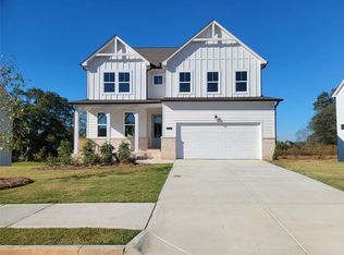 612 Grand Wehunt Dr, Hoschton, GA 30548
