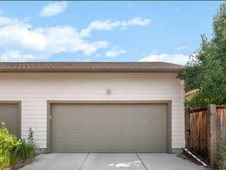 7933 E 49th Pl — Photo 28