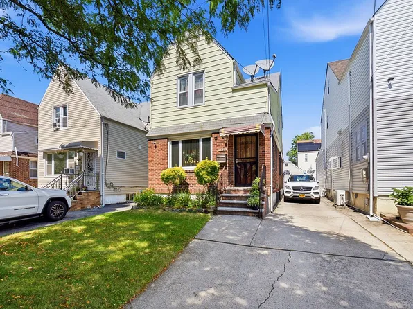 9023 210th St, Queens Village, NY 11428