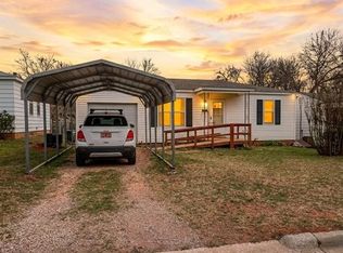 1312 N Elm St, Guthrie, OK 73044