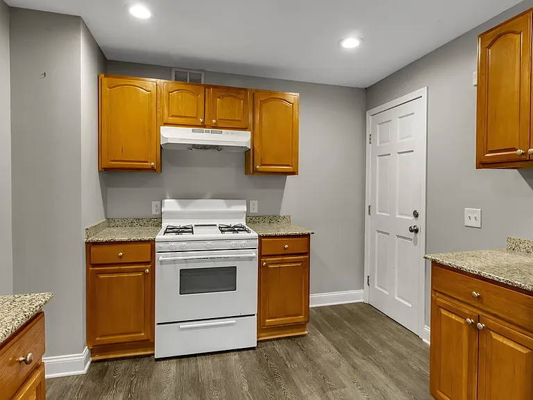 272 Windermere Blvd #2 — Photo 10