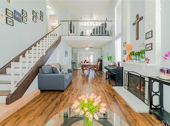 3rd image of 14055 Hillcrest Dr