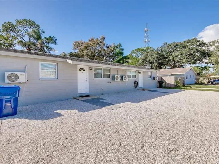 13496 W Rena Dr — Photo 2