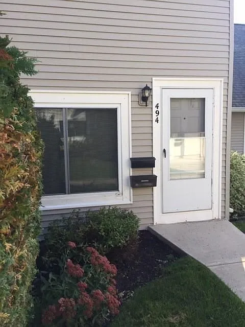 494 Eastbrooke Ln photo 1