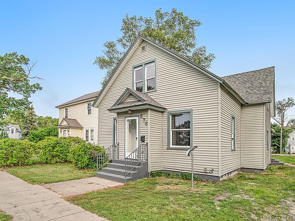 3rd image of 576 Houston Ave #1-2