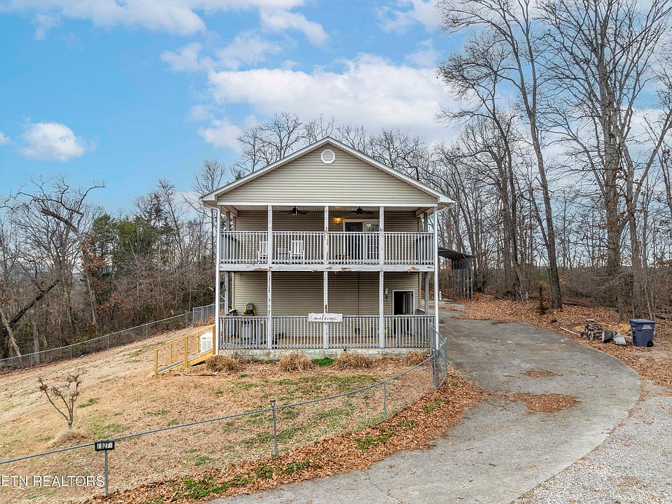1st image of 827 Pleasant View Dr