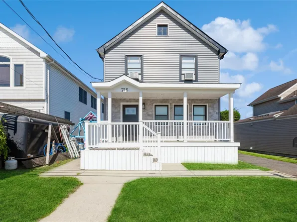 715 Farmers Avenue, Bellmore, NY 11710