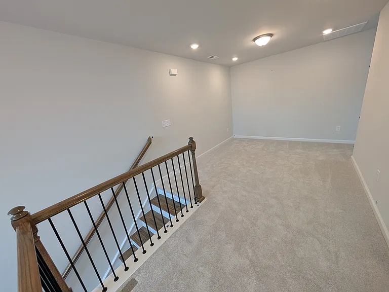 518 Hester Rd — Photo 8