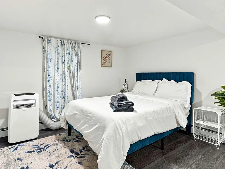 195 Sylvan Ave #1B — Photo 11