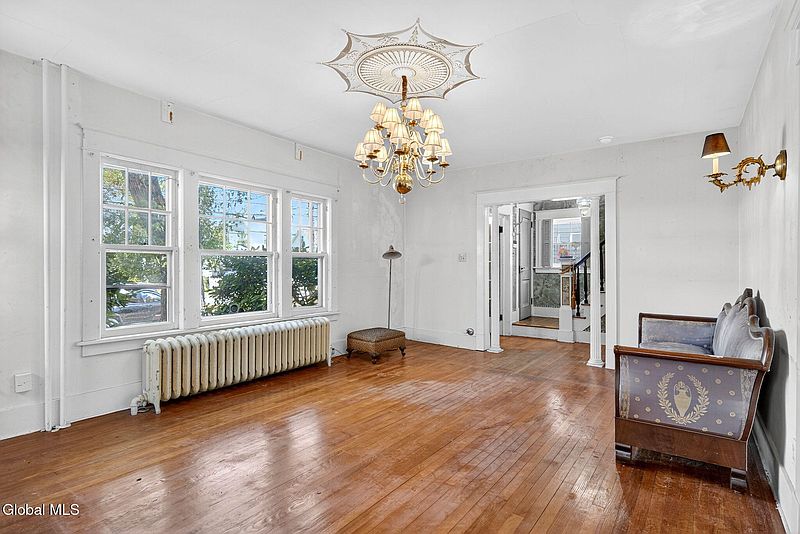 4th image of 1760 Eastern Parkway