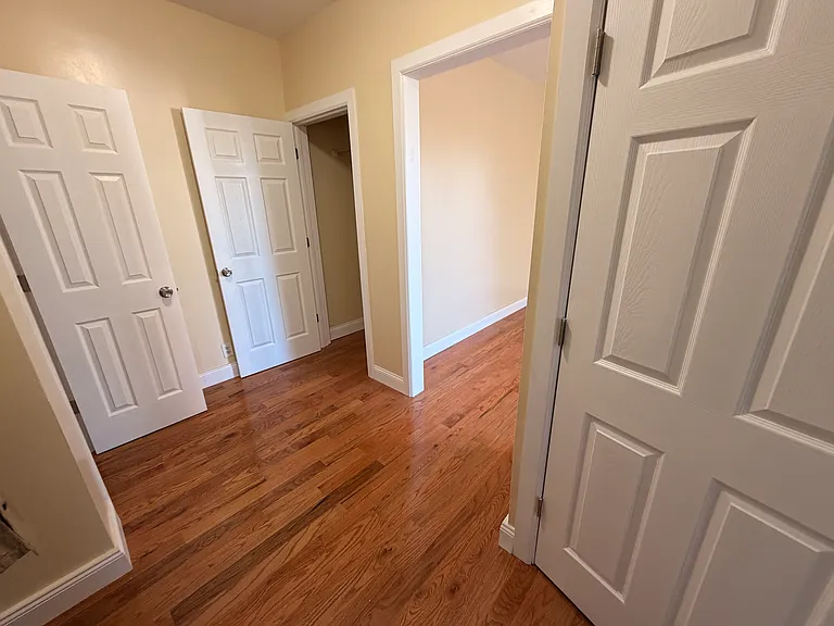 1965 Hobart Ave #2 — Photo 7