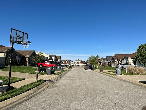 4th image of 819 Groveview Ct