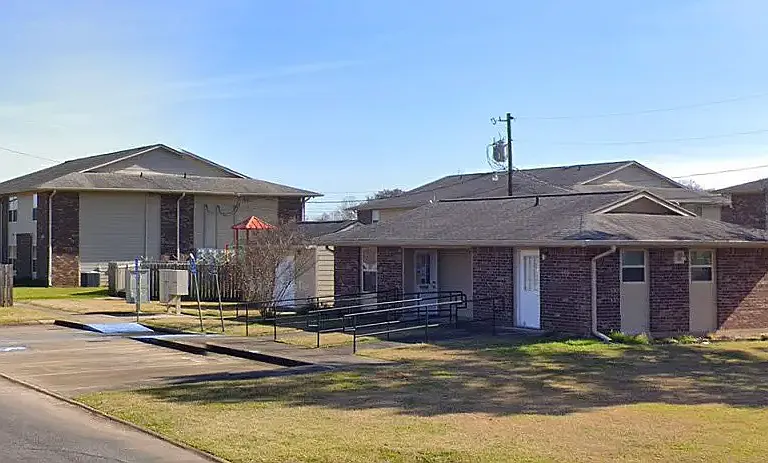 1008 Cottonwood Loop — Photo 3