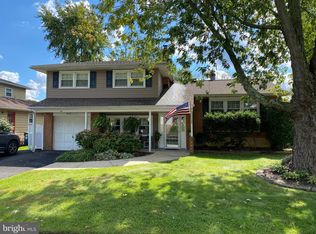 6 Harvest Trl, Newark, DE 19702