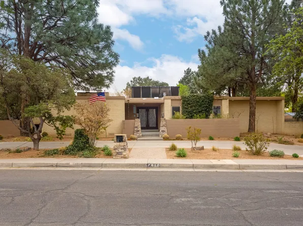 7416 Arroyo Del Oso Ave NE, Albuquerque, NM 87109