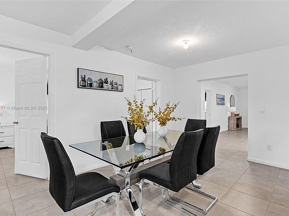 4th image of 1430 NE 11th St #1430