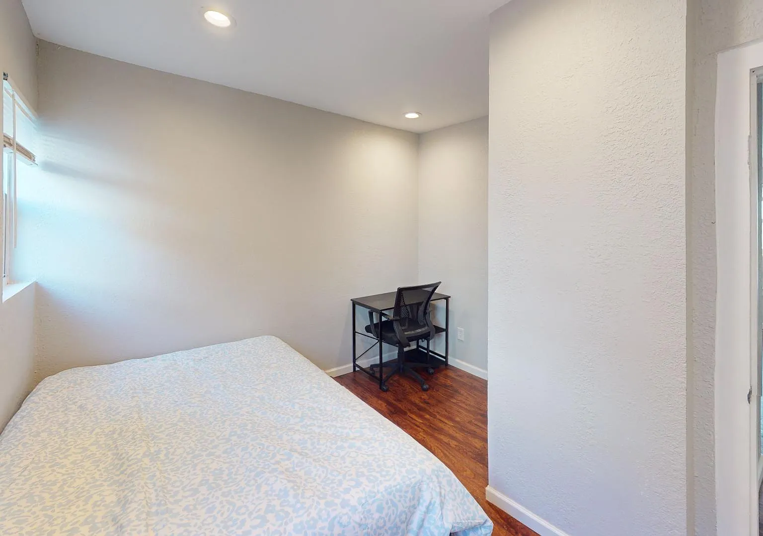 3 bed, $1,950 — Photo 4
