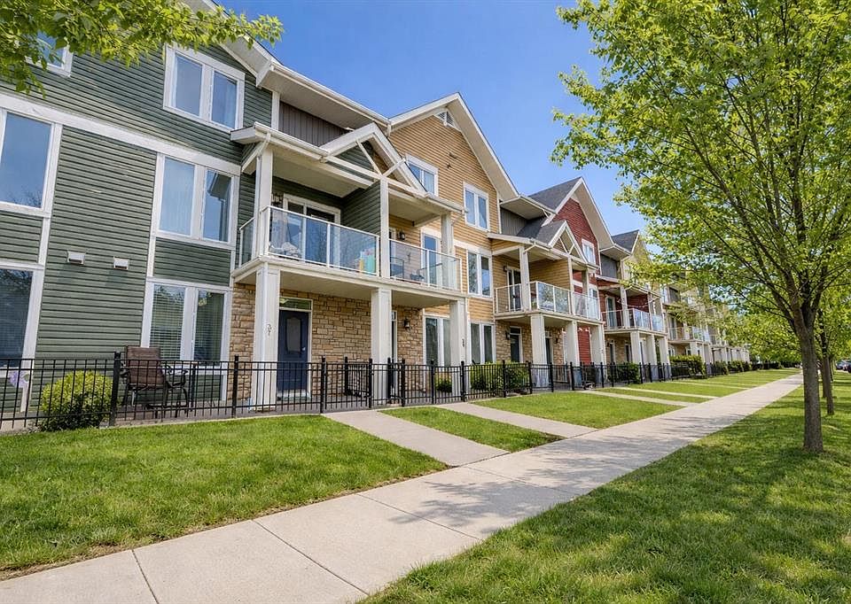 1st image of 37 Auburn Bay Park SE