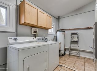 10048 S Merton Ave, Oak Lawn, IL 60453