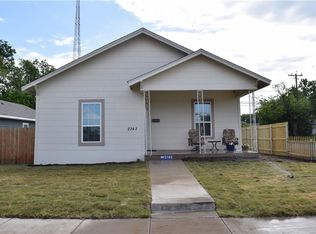 2743 Stuart Dr, Fort Worth, TX 76104