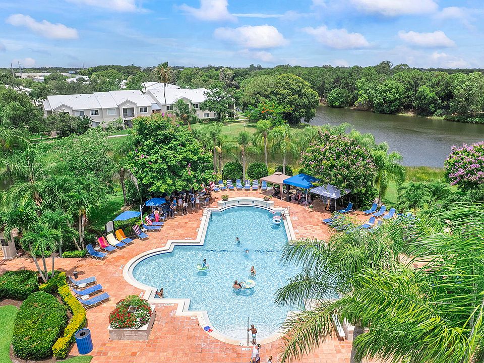 What a view! There's plenty of space for all your friends _ lounge by the pool, soak up the sun, and enjoy every moment.