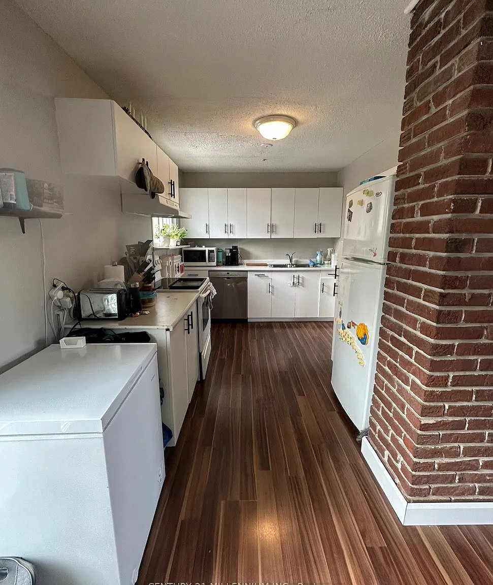 2 bed, $2,500 — Photo 3