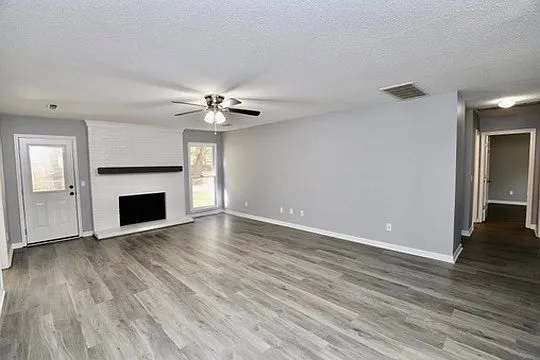 944 Twin Lakes Dr — Photo 37