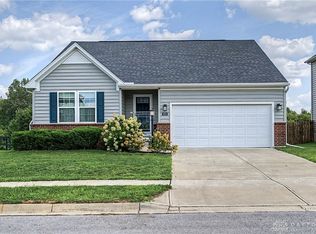 372 Warm Springs Dr, Fairborn, OH 45324