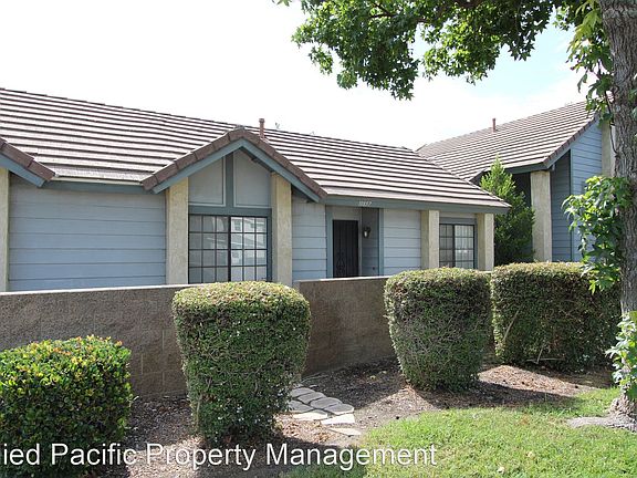 2nd image of 10857 Mountain View Ave