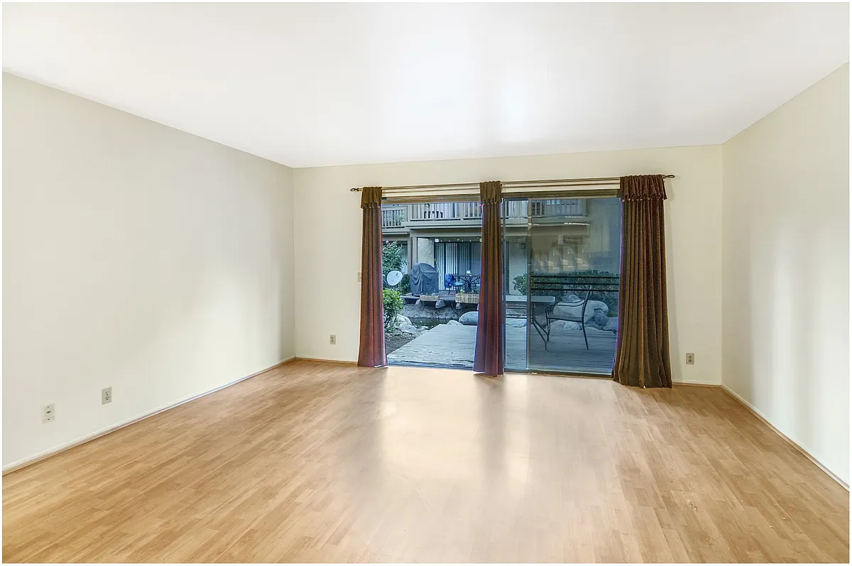 Building Photo - 183 Lemon Grv #223