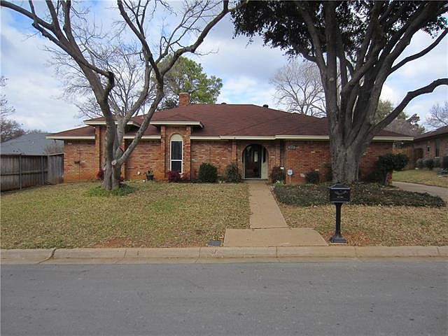 1st image of 505 Willow Creek Ct
