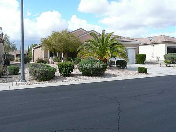 2nd image of 3010 Seaford Peak Dr