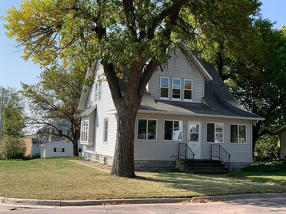2nd image of 221 Sorenson St