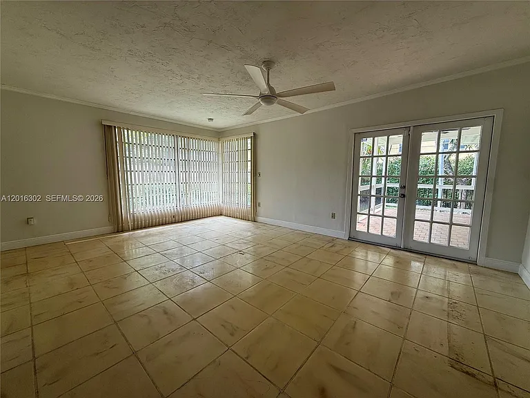 110 Antilla Ave — Photo 3
