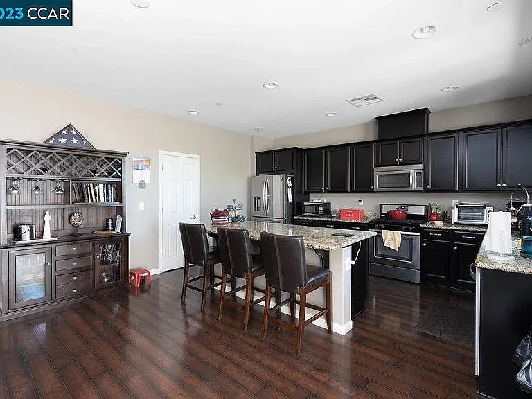 801 McCauley Way — Photo 5