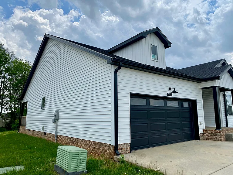 383 Cedar Run St — Photo 3