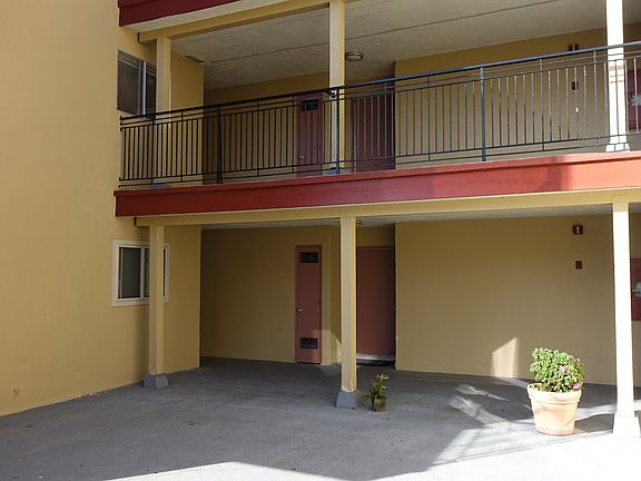 4th image of 2606 Benvenue Ave APT 305
