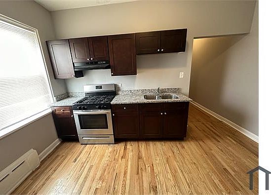 4th image of 3721 W 171st Pl