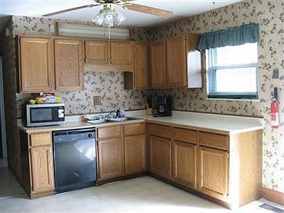 4th image of 2813 Silvercliff Dr