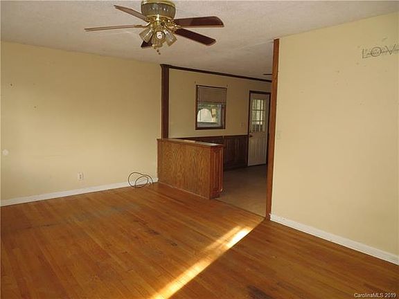 2nd image of 2833 Monterey Park Dr