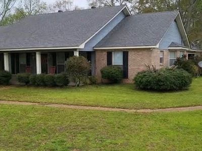 1616 Scr 123, Magee, MS, 39111
