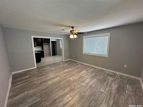 5th image of 142 2nd AVENUE W