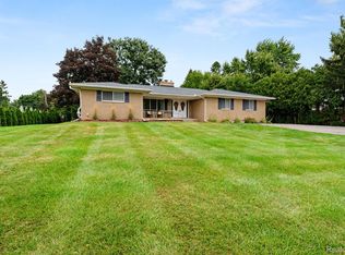 34206 W Thirteen Mile Rd, Farmington Hills, MI 48331