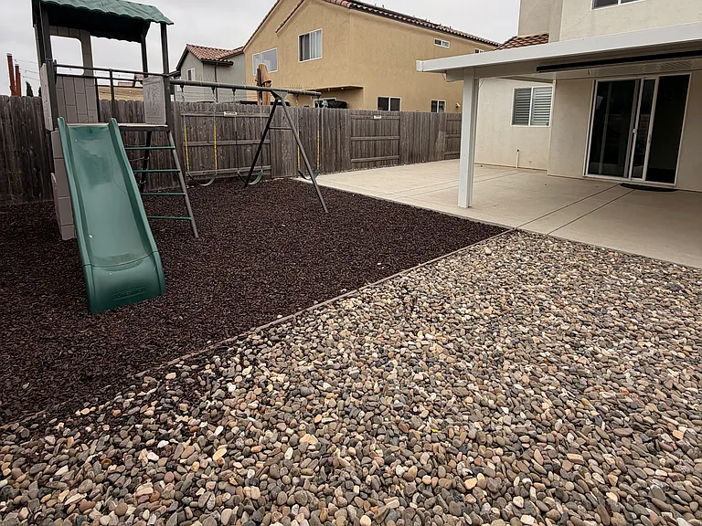 327 Las Flores Dr — Photo 19