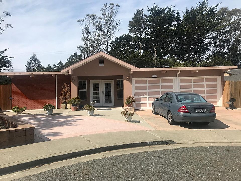 1st image of 2580 Turnberry Dr