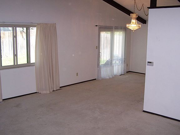 Combo Living Room/Dining Room